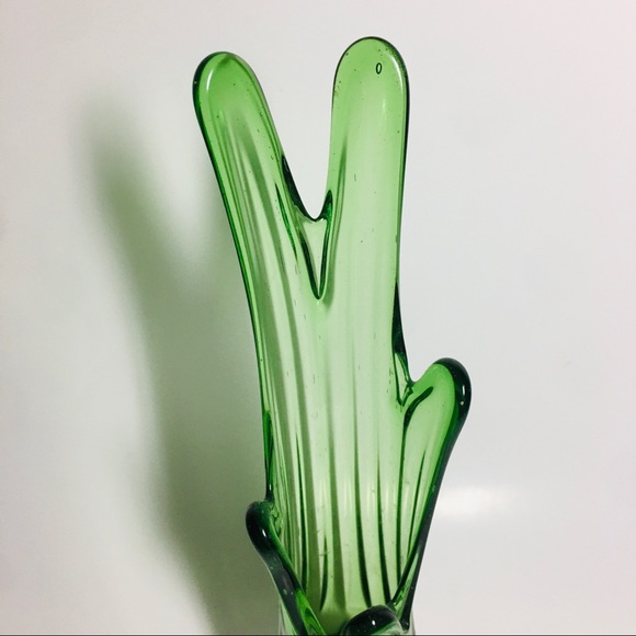 Green Stretched Glass Vase - Picture 3 of 5
